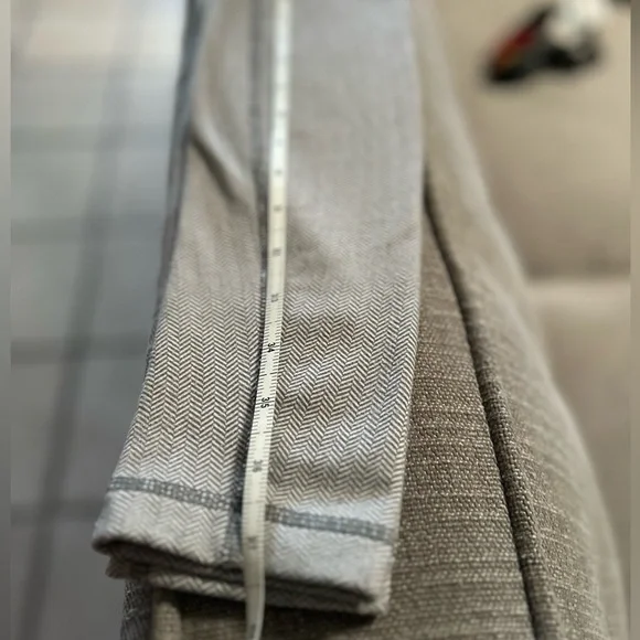 Lululemon High Waist Lleggins /Light gray / Size 4 - Picture 8 of 8